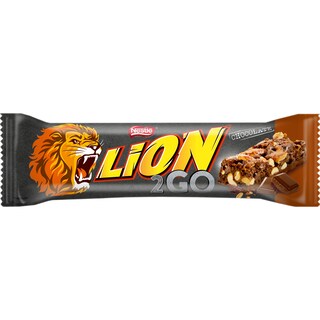 Lion | Baton 2 go cu arahide, stafide, bucati de ciocolata, orez expandat 33g