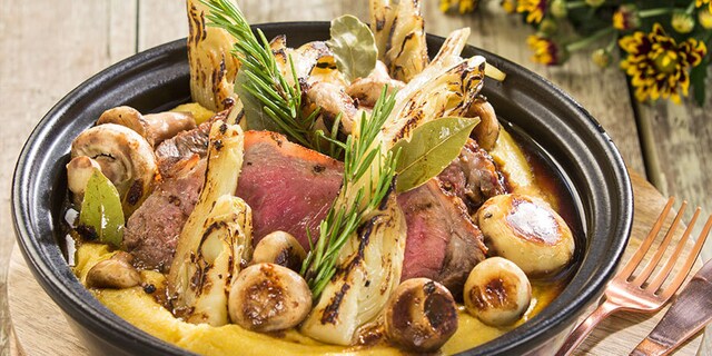 Antricot de vita cu mamaliga cu ghimbir