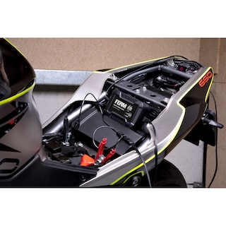 Ferm | Incarcator de acumulator 6V/12V