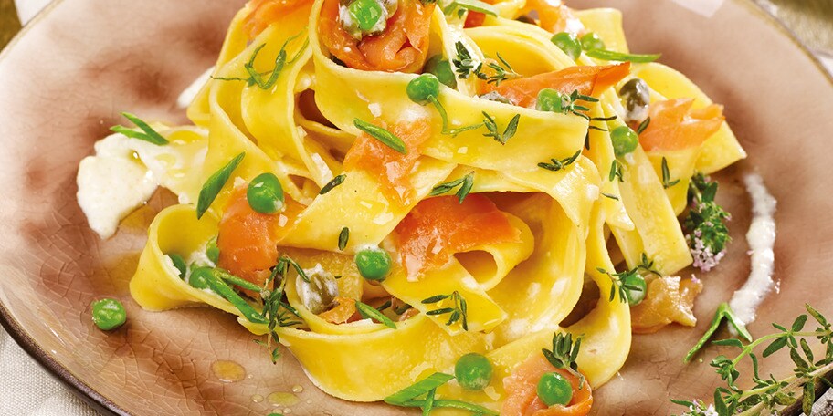 Pappardelle cu somon si mazare