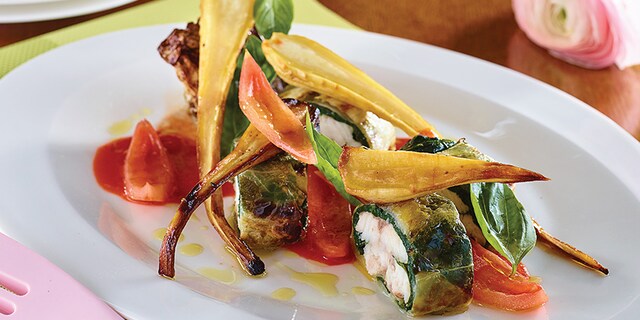 Peste invelit in varza dulce si spanac