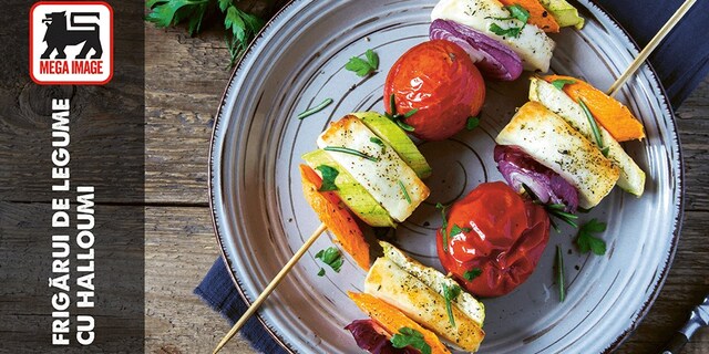 Frigărui de pui cu halloumi