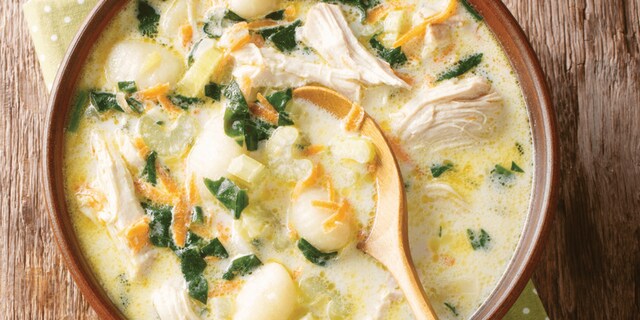 Supă de pui cu gnocchi