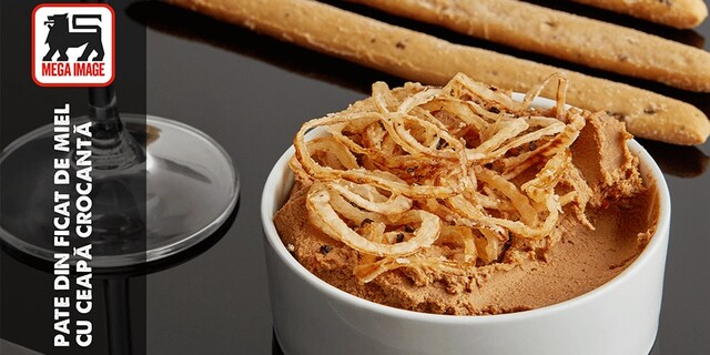 PATE DIN FICAT DE MIEL CU CEAPĂ CROCANTĂ