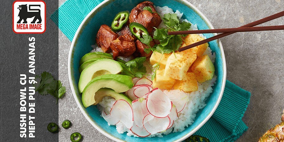 SUSHI BOWL CU PIEPT DE PUI ȘI ANANAS